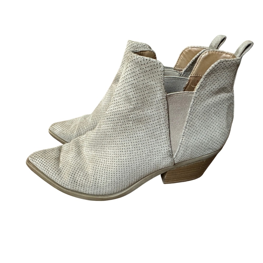 Universal Thread Perforated Ankle Booties Tan Suede Block Heel Women's Size 8